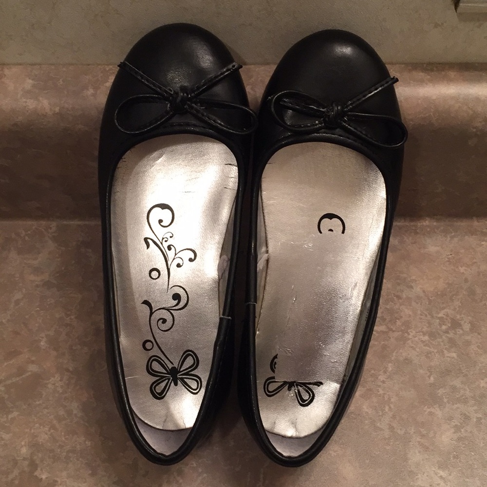 Black Children’s Place Ballet Flats